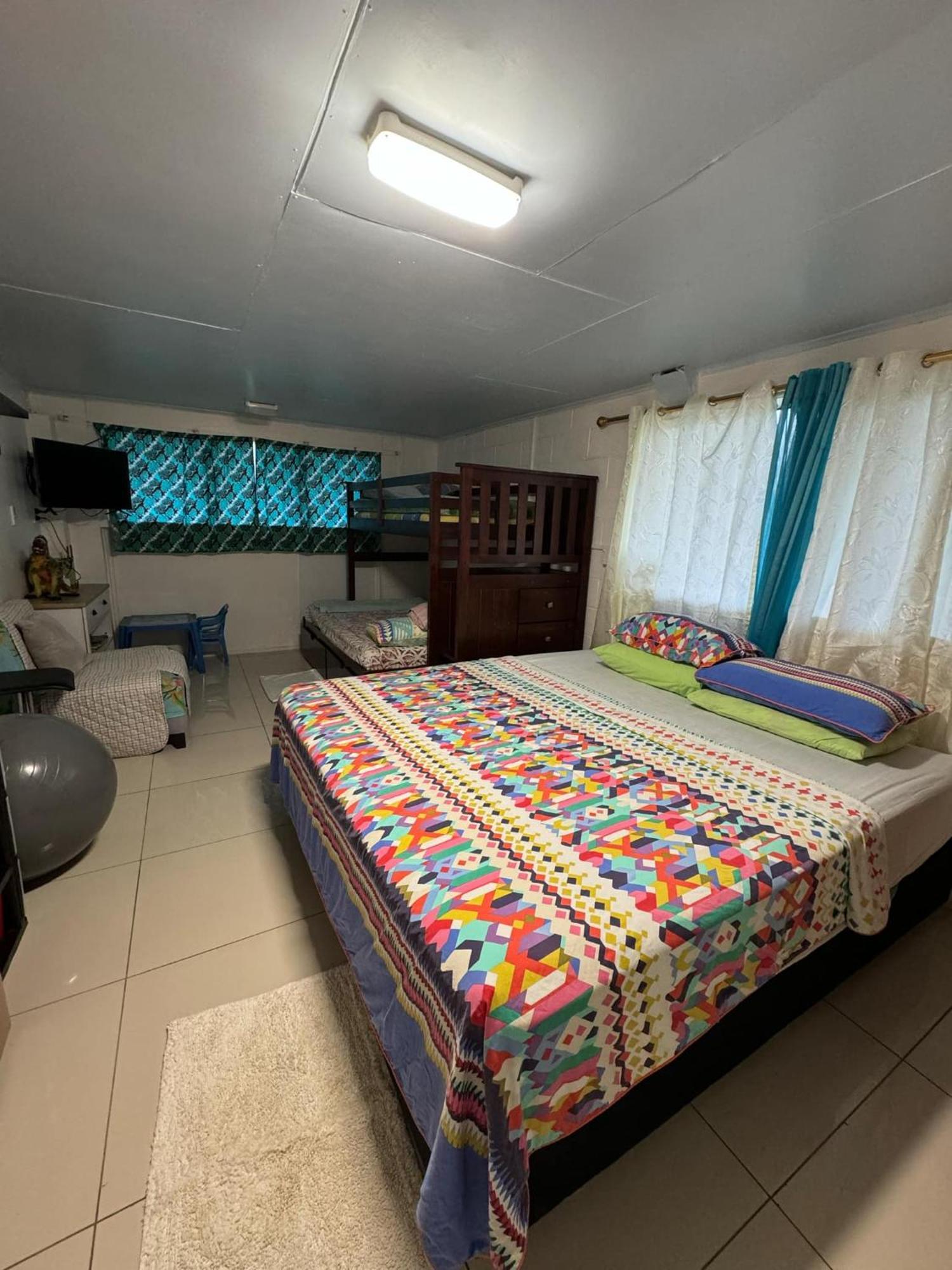 Mirimiri Spa Homestay Ngatangiia Ngoại thất bức ảnh